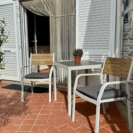 Дом отдыха Casa Calma - A Delightful Ocean Front Retreat In Бургау