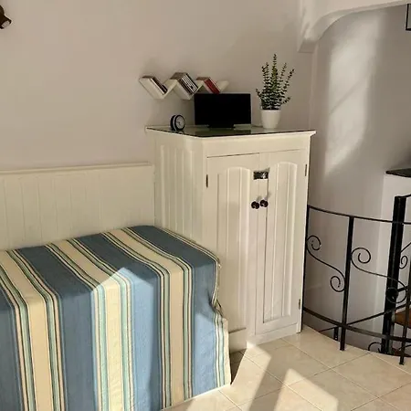 Casa Calma - A Delightful Ocean Front Retreat In * Burgau